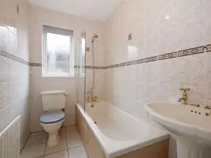 Apt 1, 14 Hillsborough RoadImage 11