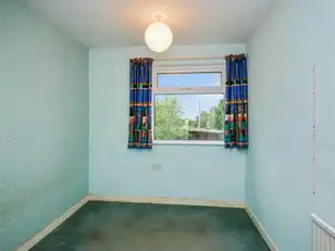 1 Pinewood ParkImage 17