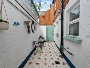 25 Rushfield Avenue, Ormeau RoadImage 23