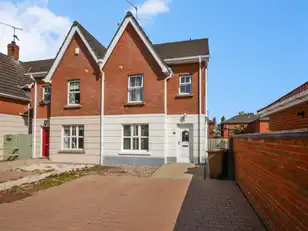 Image 1 for 3 The Demesne, Hillsborough Road