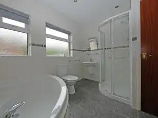 5 Tudor AvenueImage 8