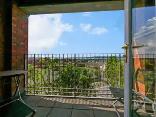 Apt 30 4 Bell Towers South, Ravenhill / OrmeauImage 8