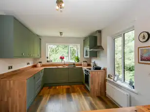 39 Beechwood GroveImage 10