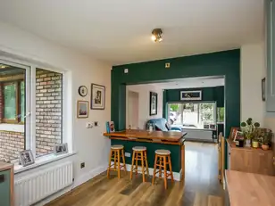 39 Beechwood GroveImage 9