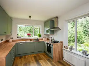 39 Beechwood GroveImage 11