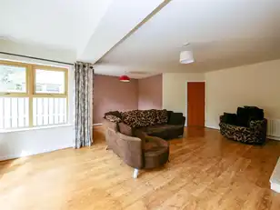 48 Woodrow Gardens, Off Todds HillImage 9