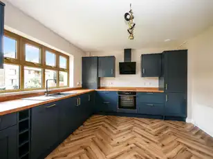 48 Woodrow Gardens, Off Todds HillImage 3