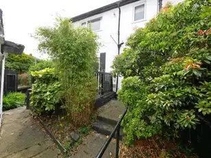 36 Moyle Walk, Belvoir ParkImage 12