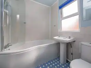 4 Rushfield Avenue, Ormeau RoadImage 9