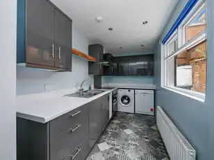 4 Rushfield Avenue, Ormeau RoadImage 5