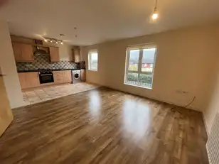 Apt 11 Maple VillaImage 2