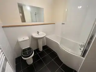 Apt 11 Maple VillaImage 7