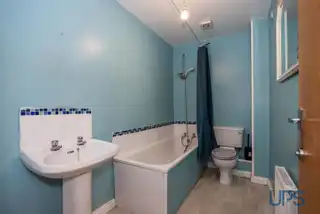 Apt 21A Oranmore StreetImage 14