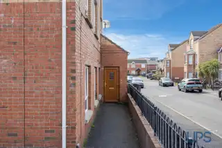 Apt 21A Oranmore StreetImage 2