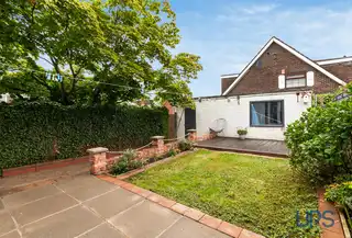63 Orchardville CrescentImage 22