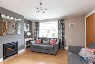 63 Orchardville CrescentImage 4