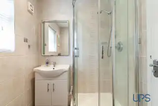 24 St James PlaceImage 11