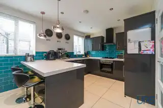 21 Ardmore AvenueImage 9