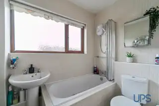 15 Riverdale GardensImage 19