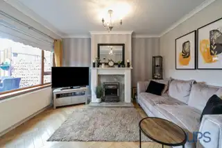15 Riverdale GardensImage 3