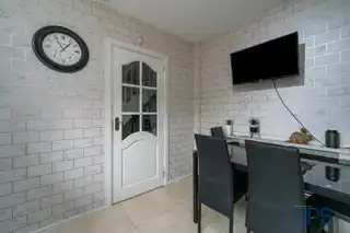 15 Riverdale GardensImage 7