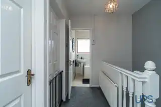 15 Riverdale GardensImage 12
