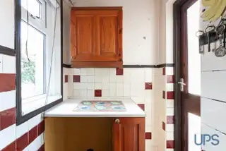 17 New Barnsley CrescentImage 7