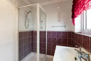 17 New Barnsley CrescentImage 14