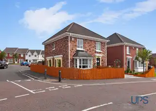 Image 1 for 38 Lagmore View Road