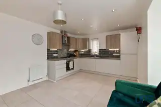 38 Lagmore View RoadImage 11