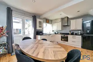 4 Sunnyhill ParkImage 9
