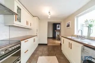 96 Wallace AvenueImage 11