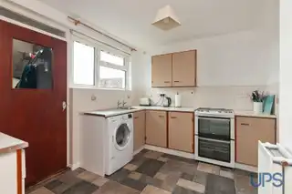 12 Glenmeen CloseImage 12
