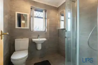 73 Lenadoon AvenueImage 18
