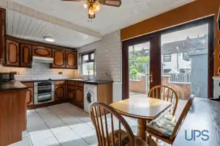 73 Lenadoon AvenueImage 8