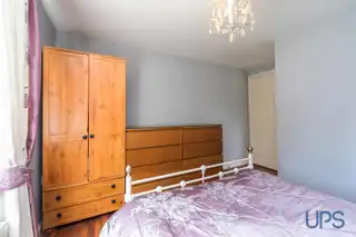 Apt 6, 15 St. Annes RoadImage 8