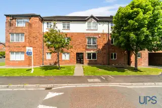 Apt 6, 15 St. Annes RoadImage 16