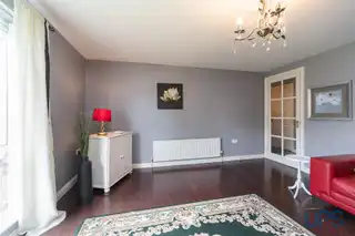 Apt 6, 15 St. Annes RoadImage 3