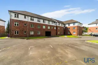 Apt 6, 15 St. Annes RoadImage 19