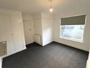 Flat 2 16 Hughenden AvenueImage 7