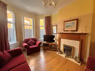 15 Thirlmere GardensImage 9