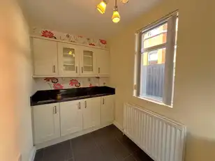 15 Thirlmere GardensImage 13