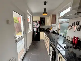 48 Somerton RoadImage 9