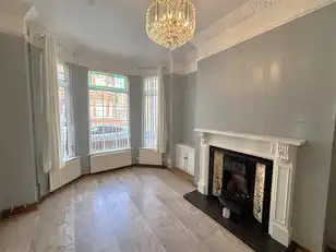 4 Clifton DriveImage 5