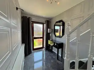 10 Westway ParadeImage 5