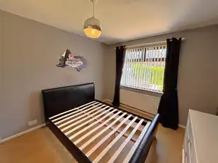 10 Westway ParadeImage 15