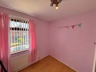 10 Westway ParadeImage 17