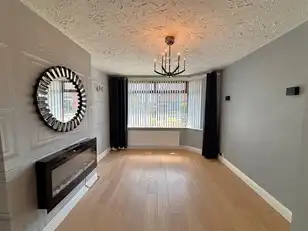 10 Westway ParadeImage 7