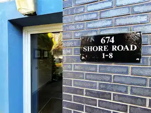 Apt 8, 674 Shore RoadImage 4