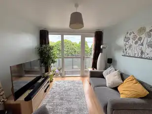 Apt 8, 674 Shore RoadImage 8